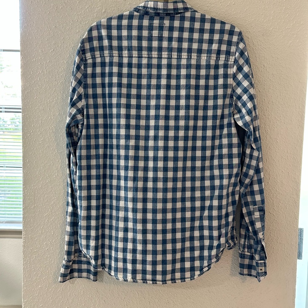 Joe’s Jeans Long Sleeve Shirt, Size Med Blue & White Man’s. - Picture 8 of 9